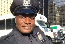 Ex-dançarino do Tchan, Jacaré aparece vestido como policial no Canadá