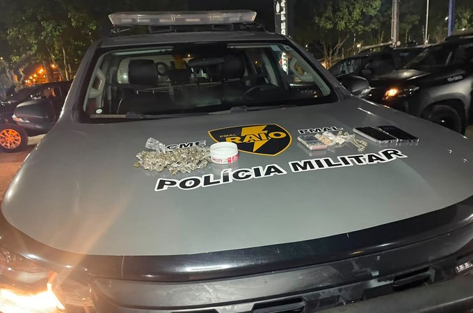 Companhia de Raio prende suspeito por tráfico de drogas após denúncia anônima no Pilar