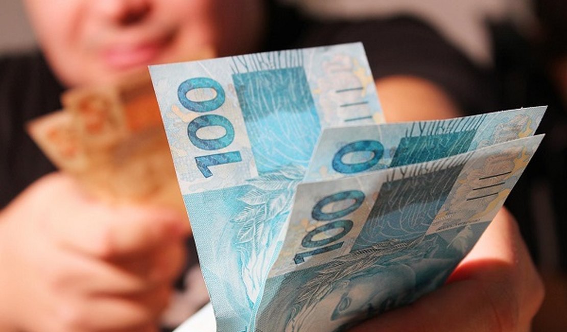 Receita começa a pagar hoje o 2º lote de restituição do Imposto de Renda