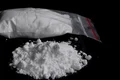 Motorista é flagrado cheirando cocaína dentro de carro no Manoel Teles
