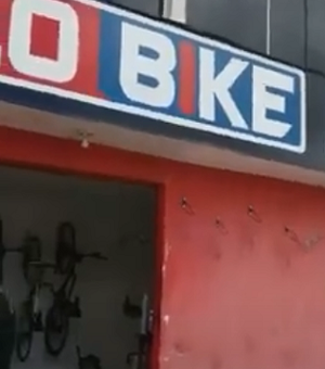 VÍDEO. Criminosos arrombam loja de bicicletas em Arapiraca
