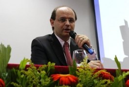 Ministro da Educação anuncia criação de uma base nacional para formação de professores