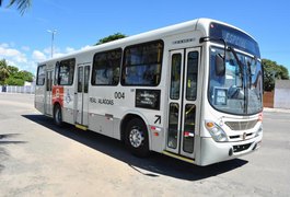 Dupla armada assalta ônibus da Real Alagoas no centro de Maceió