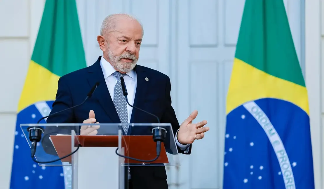 'Não se meta nas eleições no Brasil', diz Lula a Trump
