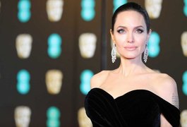 Angelina Jolie está namorando com sósia de Brad Pitt