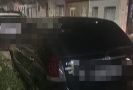 Policiais militares localizam carro que havia sido roubado em Arapiraca