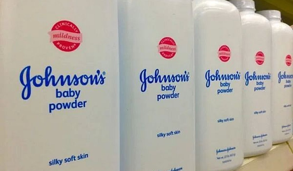 Johnson & Johnson encerra venda de talco infantil após casos de câncer