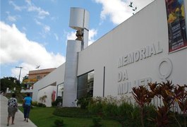 Três pessoas são assaltadas na Praça do Memorial da Mulher, em Arapiraca