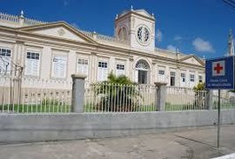 Santa Casa de Penedo lança edital com vagas de trabalho para diferentes áreas