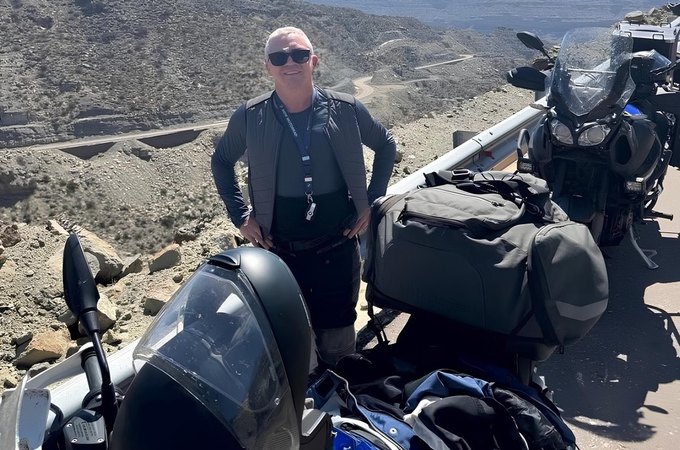 CEO de conglomerado de SC morre em acidente de moto na Argentina