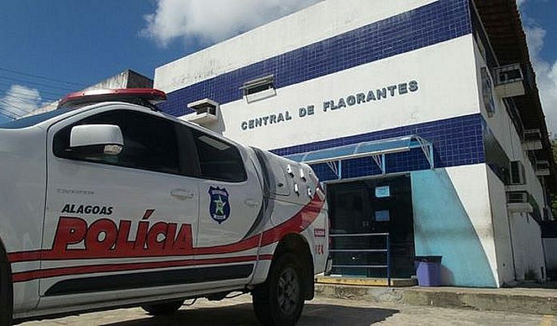 Polícia prende mulher que furtou repelentes da Lojas Americanas em Maceió
