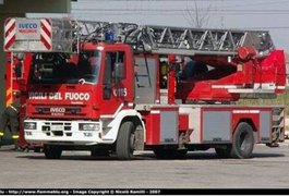 Mulher chama os bombeiros para se livrar de cinto de castidade