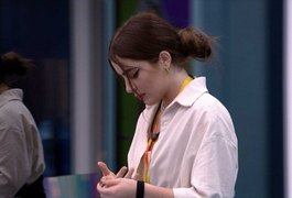 Indiretamente eliminada, Jade se abala com saída de aliada no BBB 22