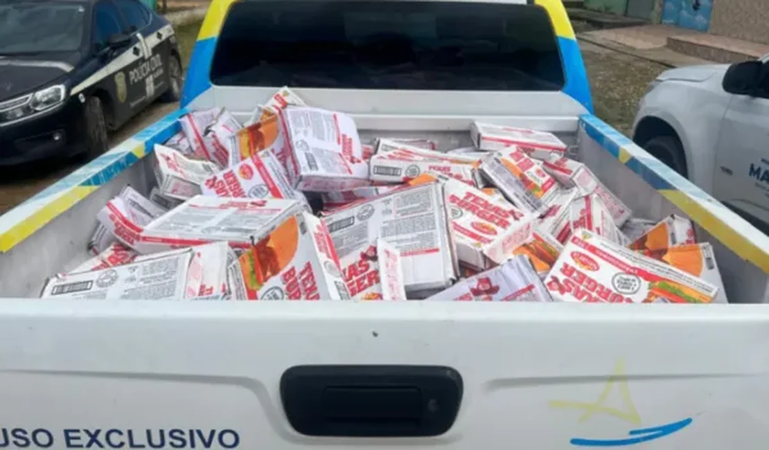 Fiscalização apreende 900kg de alimentos estragados em açougue em Maceió