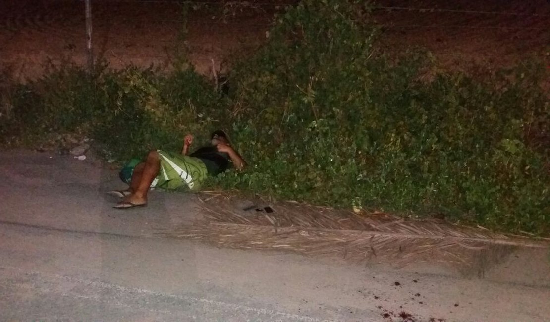 Homem é assassinado a facadas na zona rural de São Sebastião