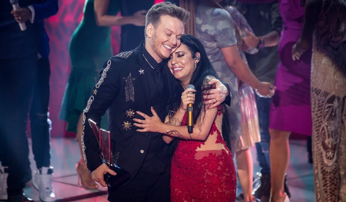 Samantha Ayara, do time de Michel Teló, vence 6ª temporada do 'The Voice Brasil'