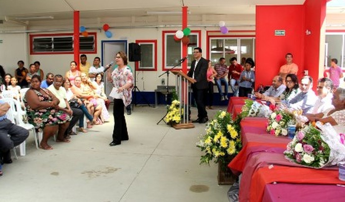 Prefeita Célia Rocha inaugura creche no Planalto