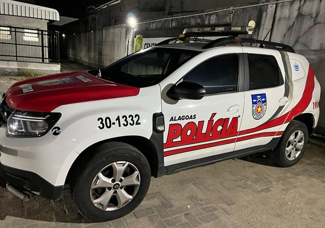 Homem é preso após ameaçar ex-namorada de 74 anos com faca e foice em Arapiraca