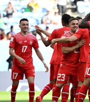 Suíça derrota Camarões e assume a liderança no Grupo do Brasil na Copa