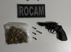 ROCAM do 3º BPM apreende arma e droga durante patrulhamento no bairro Massaranduba
