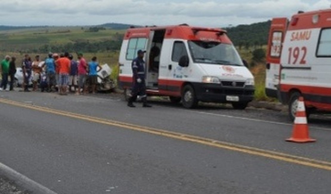 Motociclista morre após colidir contra guincho na BR-316, em AL