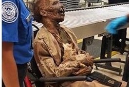 ‘Passageiro’ assustador passa por raio-X de aeroporto dos EUA