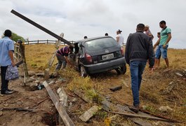 Vídeo. Menina tem corpo perfurado por pedaço de madeira após capotamento na AL 110, entre Arapiraca e Taquarana