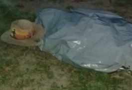 Idoso é encontrado sem vida em terreno no bairro Canafístula, em Arapiraca