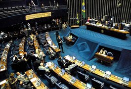 Eunício quer votar reforma trabalhista 'mais tardar' até metade de junho