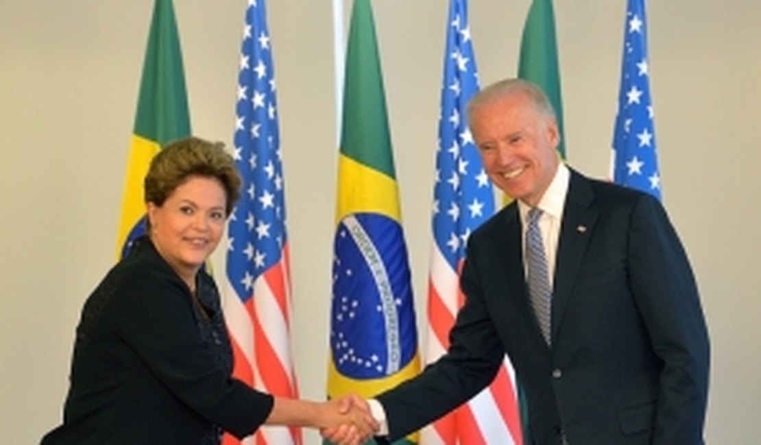 Vice-presidente dos EUA diz que Brasil é exemplo de democracia