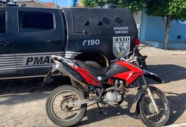 Canil do 3º BPM recupera motocicleta com queixa de roubo, em Arapiraca