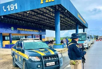 Homem é preso pela PRF por suspeita de tráfico durante fiscalização no Sertão alagoano