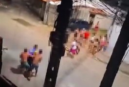 Mulher agride outra no Campo da Cerâmica, em Maceió
