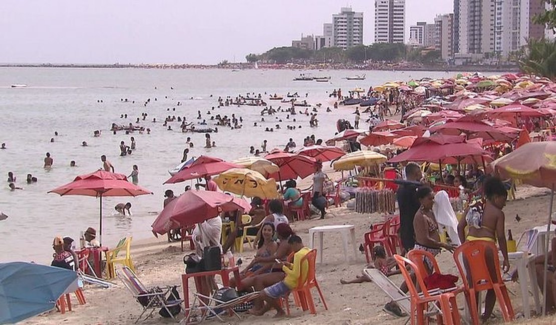 Pernambuco fecha praias e clubes nos finais de semana e restringe funcionamento de atividades não essenciais
