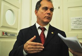 Deputado Ronaldo Medeiros protocola projeto para anular 'Escola Livre'