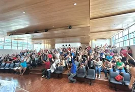 Técnicos administrativos da Ufal aprovam greve e paralisam atividades a partir de sexta (27)