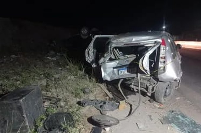 Colisão entre dois carros deixa um morto na AL-220, em Campo Alegre, no Agreste de Alagoas