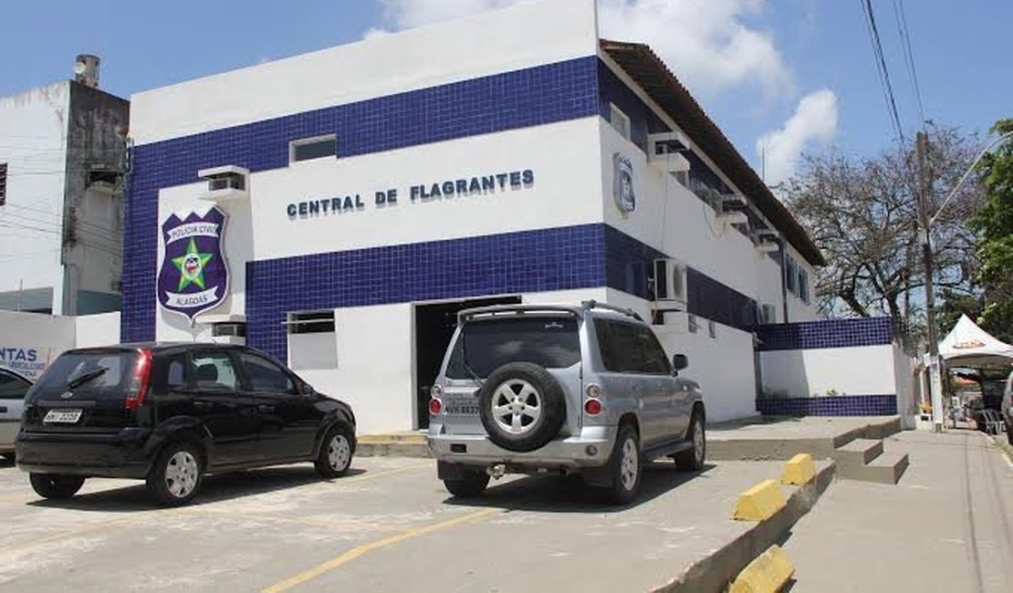 Polícia apreende adolescente por arrombar agência bancária em Maceió