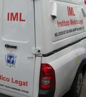 Dois homens e uma mulher matam jovem a facadas em Maceió