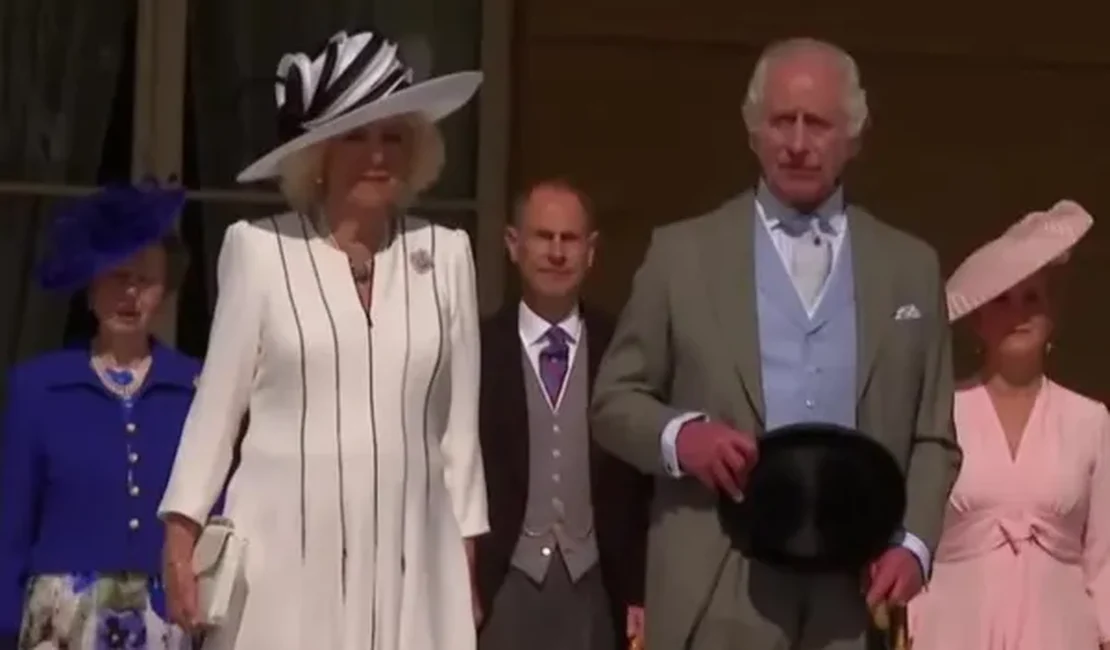 Rei Charles e rainha Camilla dão festa real no Palácio de Buckingham