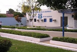 Polícia prende homem que ameaçou a própria mãe de morte, em Limoeiro de Anadia