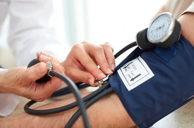 Pressão de 12 por 8 é reclassificada como pré-hipertensão em nova diretriz