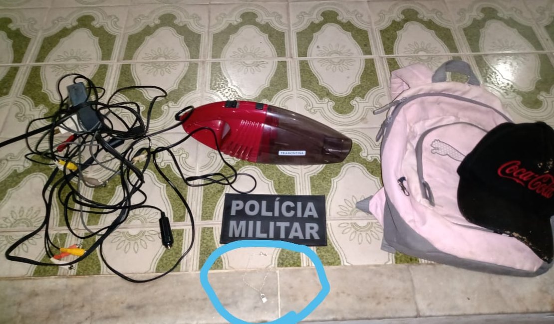 Mulher é presa em flagrante após furto em residência, em Arapiraca