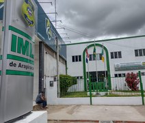 Prima de jovem morto deixou porta aberta e luzes apagadas em residência onde crime ocorreu ao sair para ir até o IML