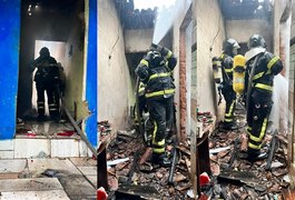 Incêndio atinge parte de residência na Chã da Jaqueira, em Maceió