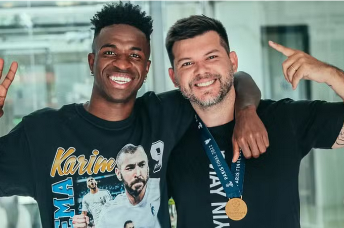 Assessor de Vini Jr e Paquetá é baleado em tentativa de latrocínio no Rio de Janeiro