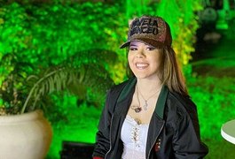 Japinha Conde diz que o fato de ser uma asiática cantando forró atraiu os fãs