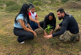 IMA/AL celebra Dia da Caatinga com plantio de mudas nativas em Ouro Branco