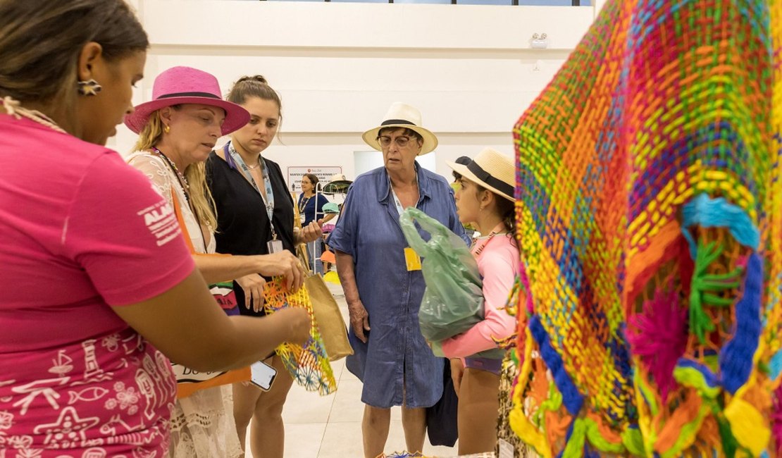 Artesãos alagoanos comercializam mais de R$ 21 mil em produtos durante temporada de cruzeiros