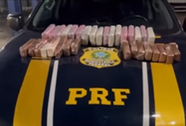 PRF encontra droga em carro dentro de “cegonha” que transportava veículos para as cidades de Arapiraca e Recife